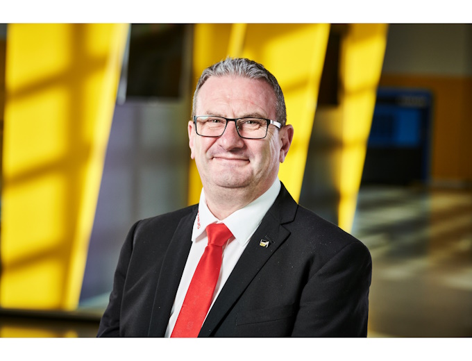 Paul Richards, Global Customer Coordinator Europe, Cobot Market, FANUC Europe Paul Richards, Global Customer Coordinator Europe, Cobot Market, FANUC Europe